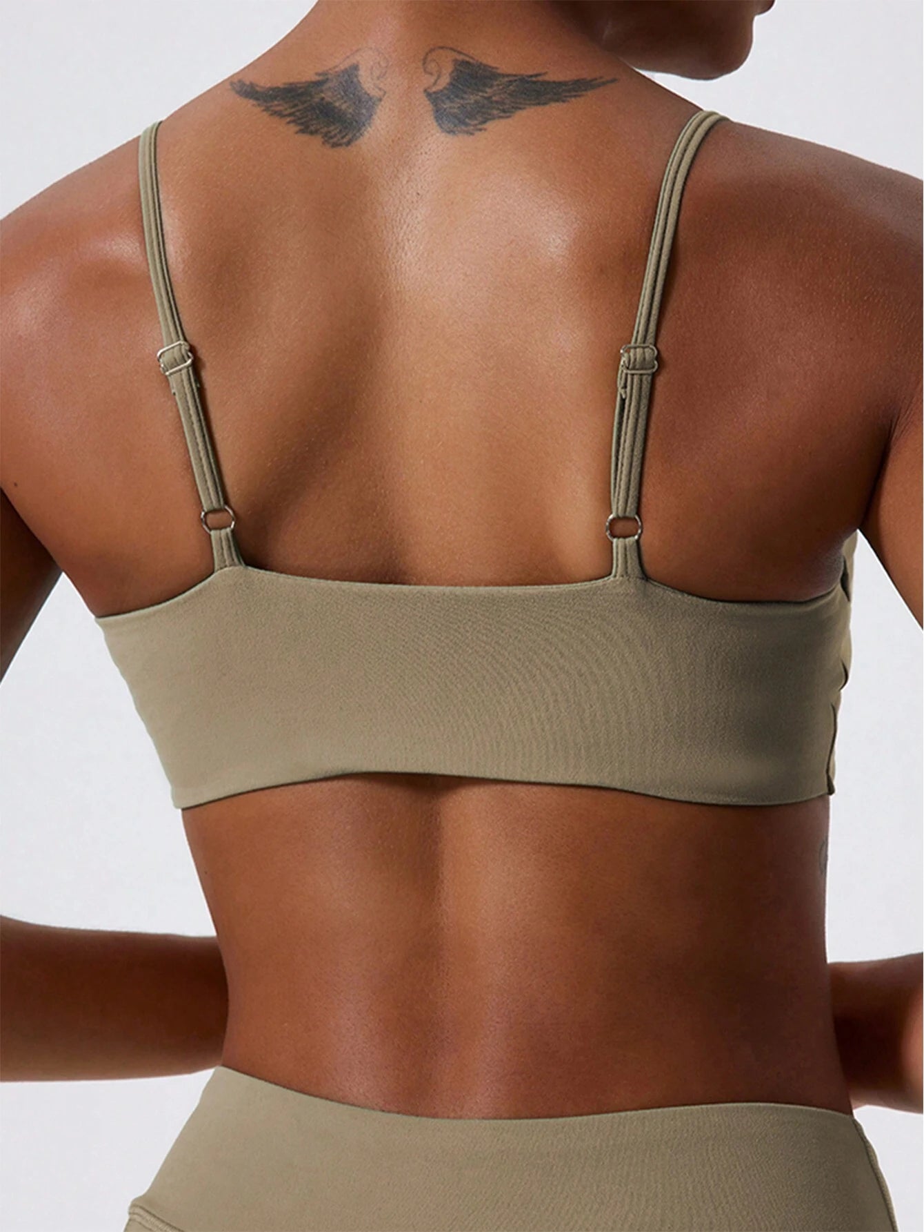 1Pc Super Soft Nude Fabric Breathable Sweat Absorbent Yoga Sports Underwear Twisted Chest Design Back Sling Outdoor Workout Leisure Bra Running Fitness Pilates Women