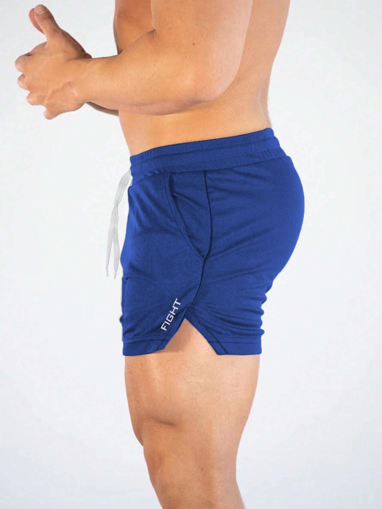 Manfinity Sport Streetwear Boyfriend Style Men Letter Graphic Drawstring Waist Split Hem Sports Stretchy Shorts Gym Shorts