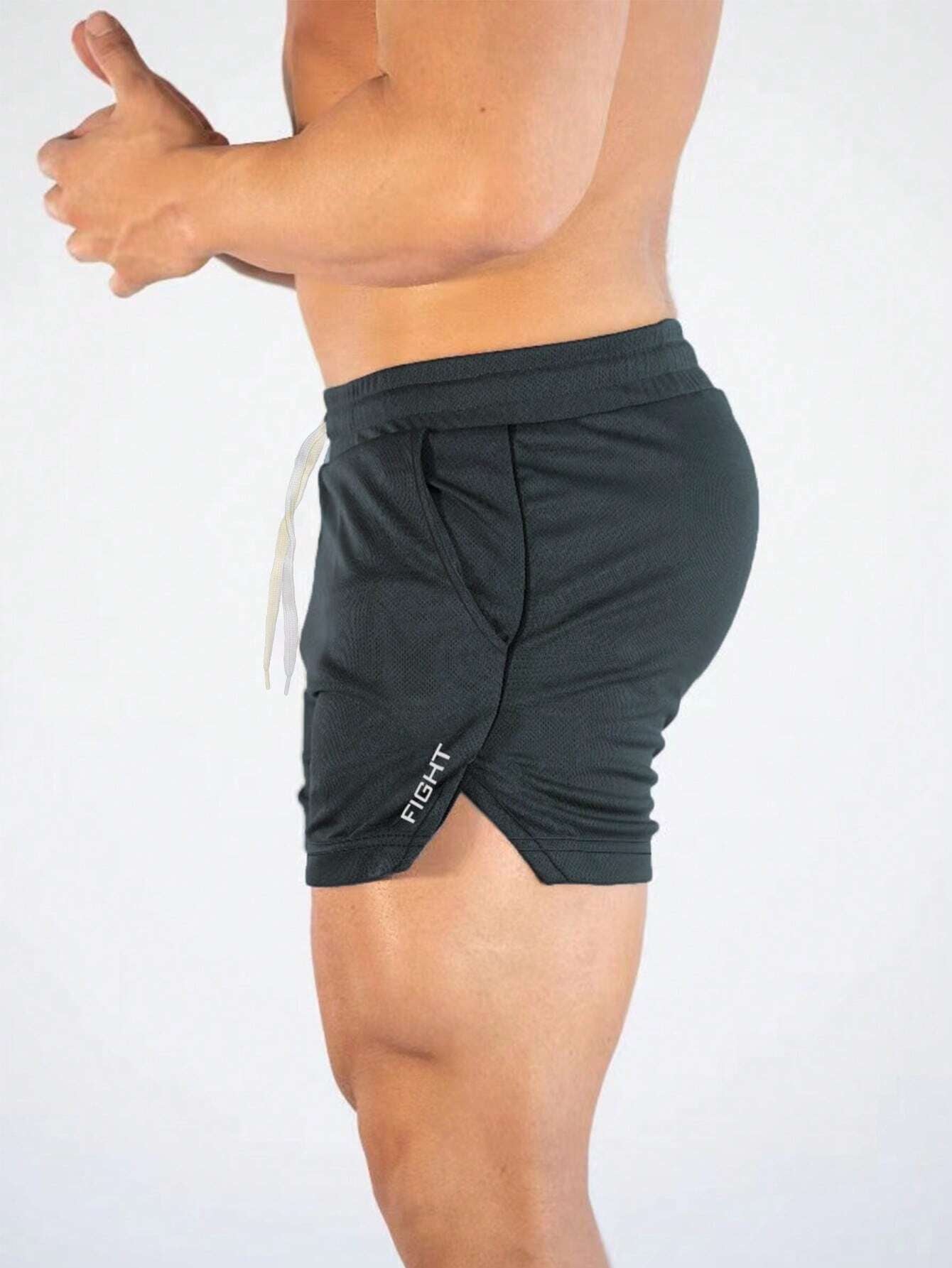 Manfinity Sport Streetwear Boyfriend Style Men Letter Graphic Drawstring Waist Split Hem Sports Stretchy Shorts Gym Shorts